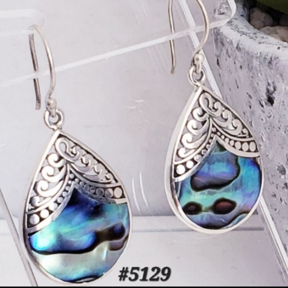 NEW! Abalone Shell 925 sterling silver *blue and black iridescent Earrings🤍